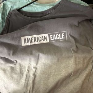 American Eagle / Size Large